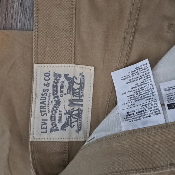 Levis Cotton Khakis 33 32 - Picture 3 of 5